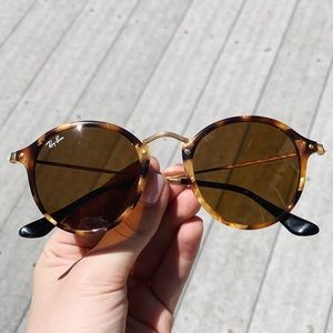 Round Fleck Ray-Ban Sunglasses